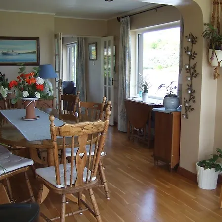 Vakantiehuis Sunnymeade Accommodation With Sea View Galway
