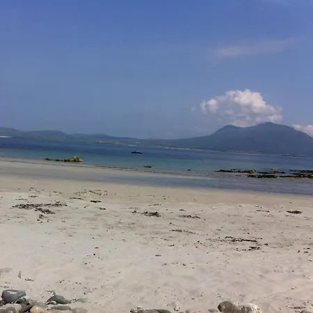 Sunnymeade Accommodation With Sea View 골웨이