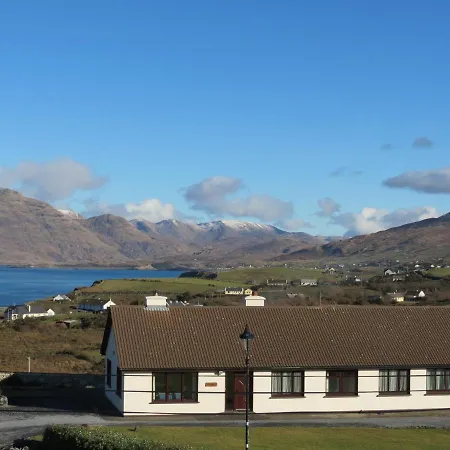 Sunnymeade Accommodation With Sea View Vakantiehuis Galway